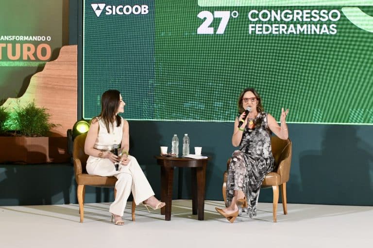 PAINEL FEDERAMINAS MULHER